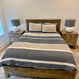 Pottery Barn Duvet cover and 2 shams